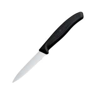 Couteau D&#039;office Denté Pointu Victorinox 8 cm: Coupe précise et pénétration facilitée.